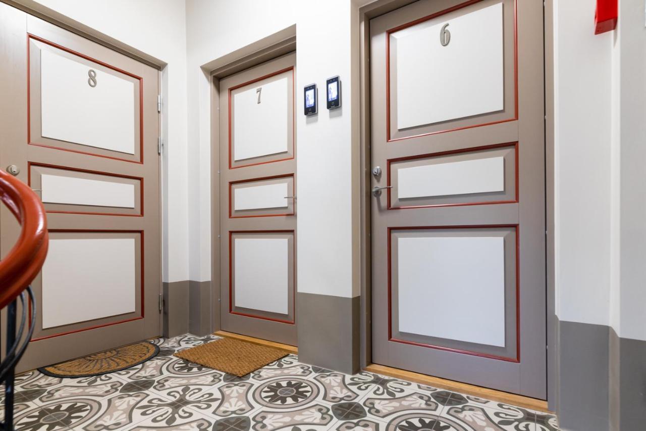 Dzīvoklis Charming 1br In Superb Location, Free Parking & Wi-fi